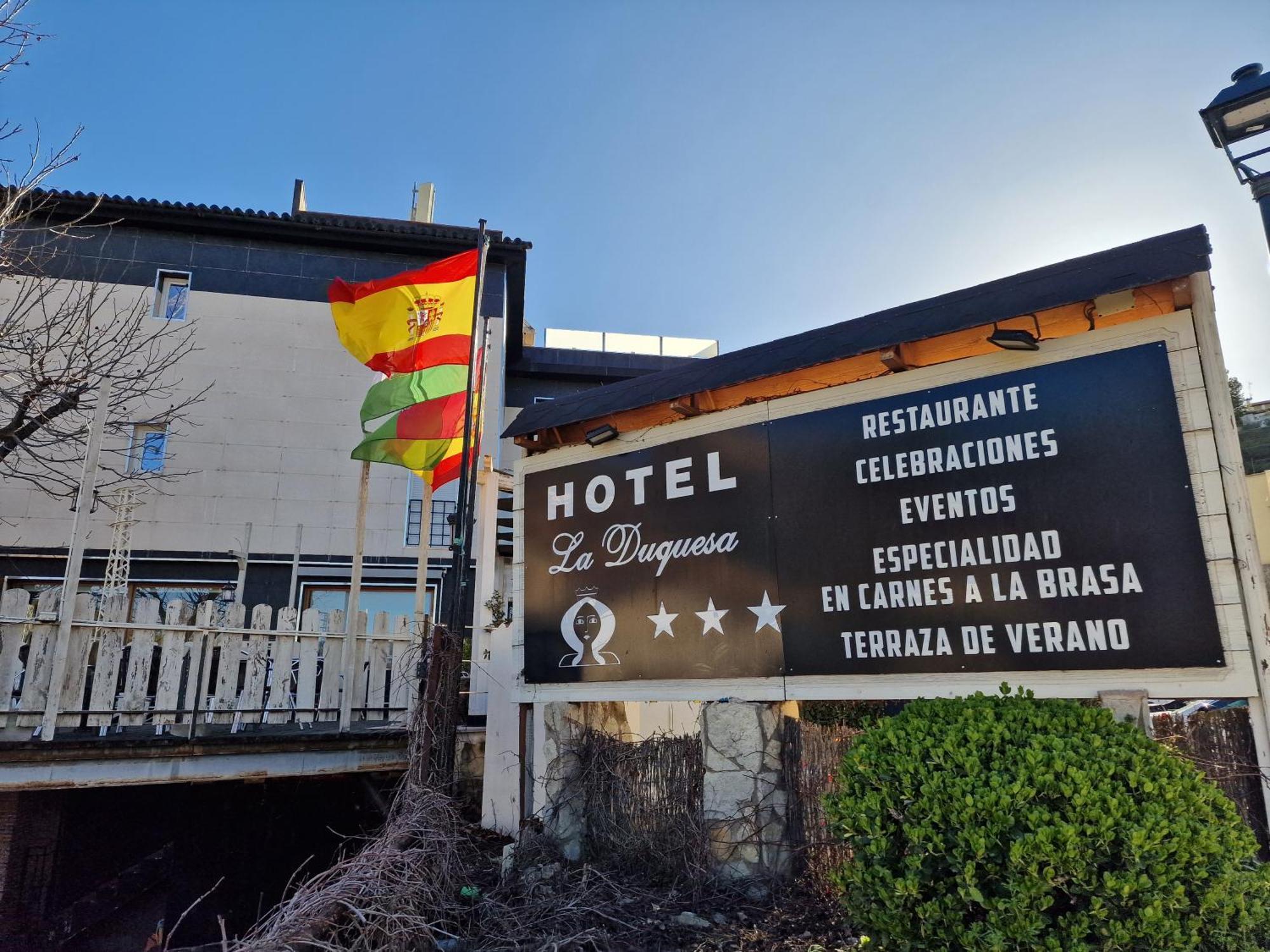 Hotel La Duquesa Pinos Genil Exterior photo